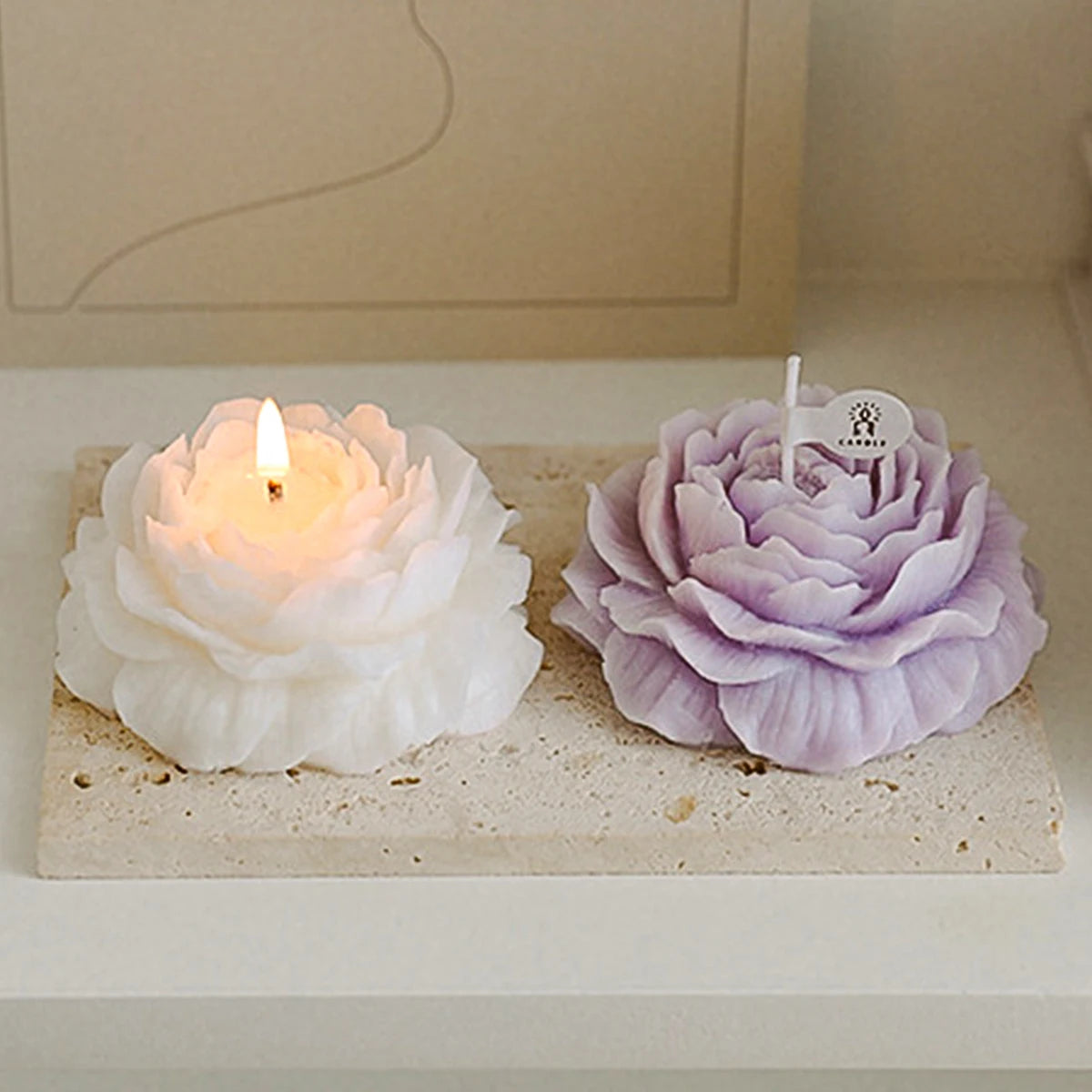 Experience refined relaxation with our Flower Shape Aromatherapy Candle, crafted from organic soy wax for a clean, eco-friendly burn. Each candle is delicately molded into a floral design and infused with expertly blended scents including White Peach, French Lavender, Maid Of Berlin, and Reverse Paris. This carefully curated combination promotes calmness and enhances your environment with subtle, sophisticated fragrance notes. Ideal for creating a tranquil atmosphere while supporting sustainable living.