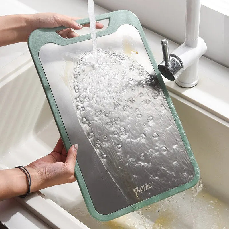 This steel cutting board is designed for expert use, combining durability with hygiene. Its double-sided, reversible surface maximizes functionality, while the eco-friendly stainless steel material offers bactericidal properties to keep your food preparation safe. The board’s anti-slip design ensures stability, and its resistance to mildew and corrosion guarantees long-term reliability. Lightweight and portable, it’s an ideal choice for both professional kitchens and home use.